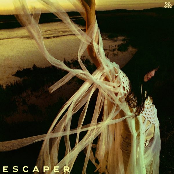 Sarah Kinsley - Escaper Sale