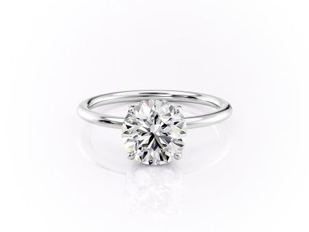 The Sandra Set With A 1 Carat Round Moissanite For Sale