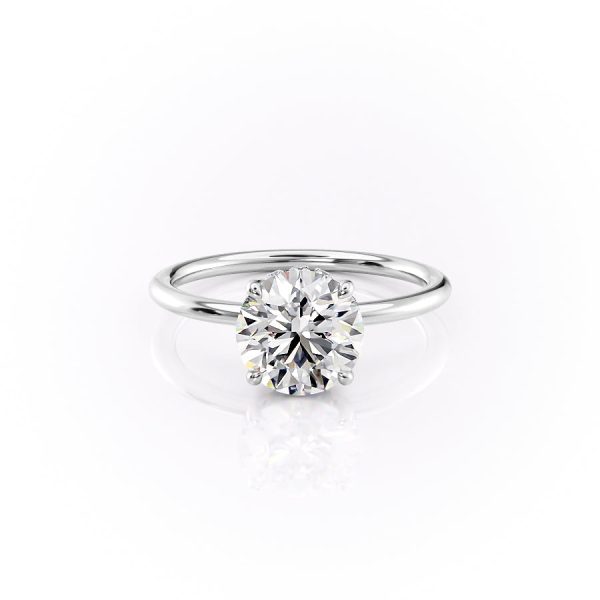 The Sandra Set With A 1 Carat Round Moissanite For Sale